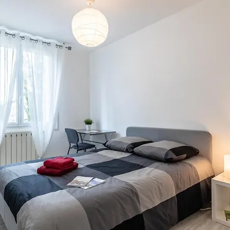 T4 Magnolias Apartment